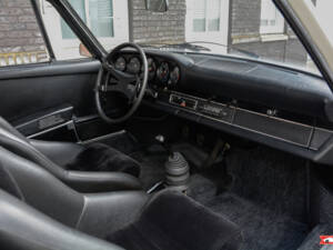 Image 13/22 of Porsche 911 2.4 E (1973)