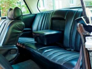 Image 177/188 of Mercedes-Benz 280 SE 3,5 (1971)