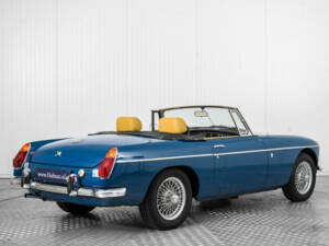 Image 2/50 de MG MGB (1973)