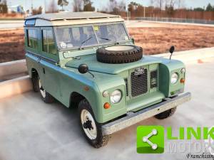 Image 4/10 of Land Rover 88 (1971)