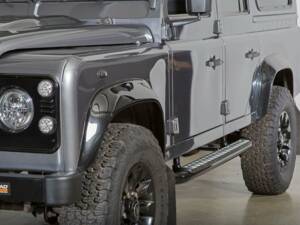 Image 5/20 of Land Rover Defender 110 (2016)
