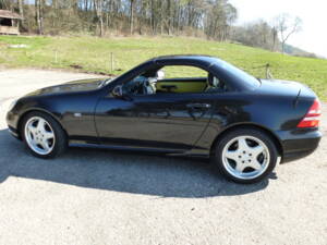 Image 20/53 of Mercedes-Benz SLK 230 Kompressor (1999)