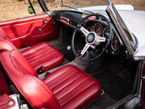 Image 2/50 of Alfa Romeo 2600 Spider (1963)