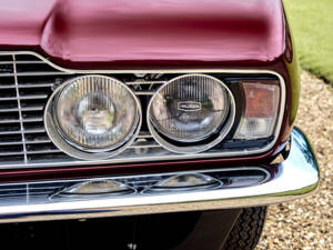 Image 7/25 of Aston Martin DBS V8 (1971)