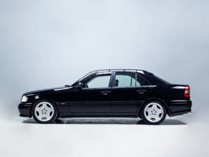 Image 5/29 de Mercedes-Benz C 36 AMG (1994)