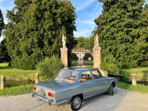 Imagen 11/25 de Alfa Romeo 1750 Berlina (1970)