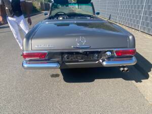 Bild 9/25 von Mercedes-Benz 230 SL (1965)