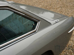 Image 33/50 of Lamborghini Islero 400 GT (2+2) (1969)