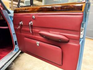 Afbeelding 7/16 van Jaguar S-Type 3.8 (1965)