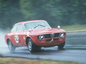 Image 2/16 de Alfa Romeo Giulia Sprint GTA (1965)