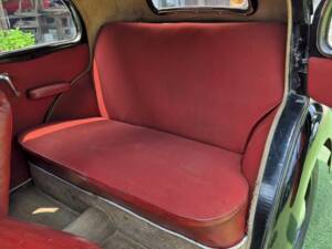Image 26/47 of FIAT 1100 E (1952)