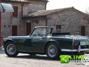 Image 7/10 of Triumph TR 4 (1965)