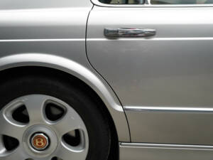 Image 27/50 of Bentley Arnage R (2004)