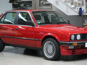 Imagen 21/26 de BMW 325e (1987)