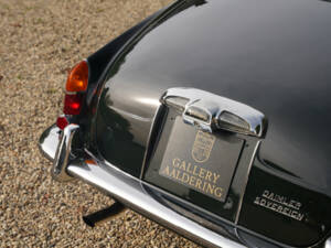 Image 27/50 of Daimler Sovereign 420 (1968)