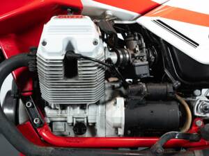 Image 17/33 of Moto Guzzi DUMMY (1990)