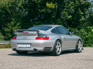 Image 7/80 of Porsche 911 GT2 (2001)