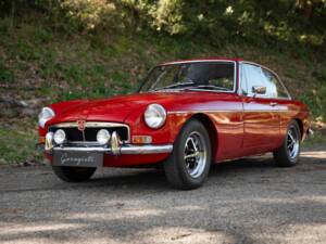 Image 14/77 of MG MGB GT (1972)