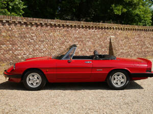 Image 13/50 of Alfa Romeo 2.0 Spider (1990)