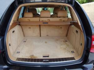 Image 71/93 of Porsche Cayenne Turbo (2007)
