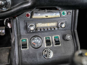 Imagen 40/50 de MG MGB GT (1975)