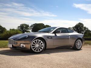 Bild 8/22 von Aston Martin V12 Vanquish (2003)