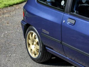 Immagine 7/49 di Renault Clio I Williams (1994)