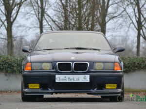 Image 8/50 of BMW 323i (1998)