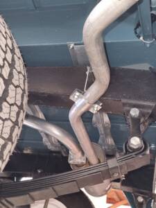 Bild 32/35 von Land Rover 88 (1976)