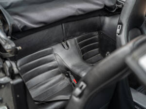 Image 41/42 de Porsche 944 S2 (1991)