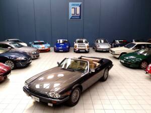 Image 2/70 of Jaguar XJ-S Convertible (1988)