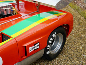 Image 34/50 of McLaren M8C (1970)