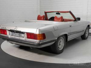 Image 16/19 of Mercedes-Benz 450 SL (1979)