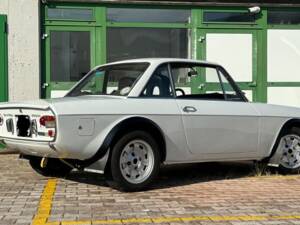 Image 5/16 de Lancia Fulvia Coupe HF 1.6 (1971)