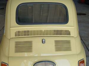 Image 3/9 de FIAT 500 L (1972)