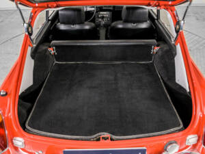 Imagen 45/50 de MG MGB GT (1975)