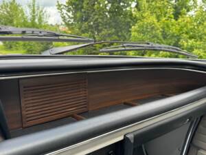 Image 33/73 of BMW 2,5 CS (1975)
