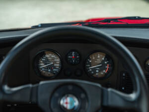 Image 21/45 de Alfa Romeo SZ (1991)