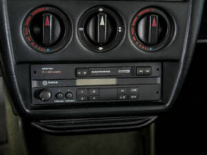 Image 21/50 of Mercedes-Benz 190 E (1986)