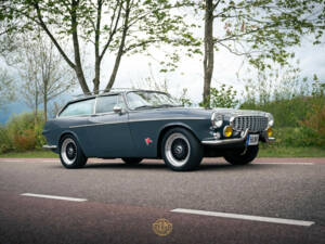 Image 21/47 of Volvo 1800 ES (1972)