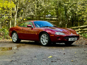 Image 1/50 de Jaguar XKR (1998)