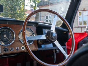 Image 19/37 of Aston Martin DB 2&#x2F;4 Mk I (1955)