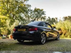 Image 14/50 of BMW 220i (2016)