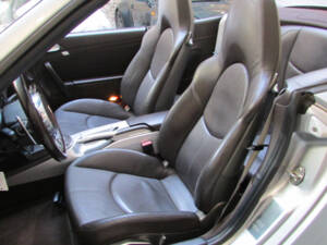Image 11/21 of Porsche 911 Carrera 4 GTS (2012)