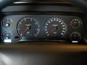 Bild 30/37 von Aston Martin DB 7 Volante (1998)