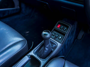 Image 29/47 of Porsche 911 Carrera (1997)