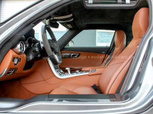 Bild 6/15 von Mercedes-Benz SLS AMG (2011)