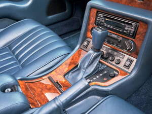 Image 12/23 of Aston Martin Virage Volante (1994)