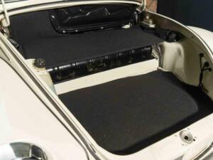 Image 18/19 of Volkswagen Beetle 1303 (1975)