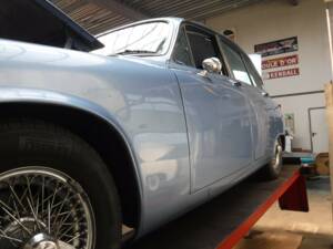 Image 33/50 of Jaguar 420 (1967)